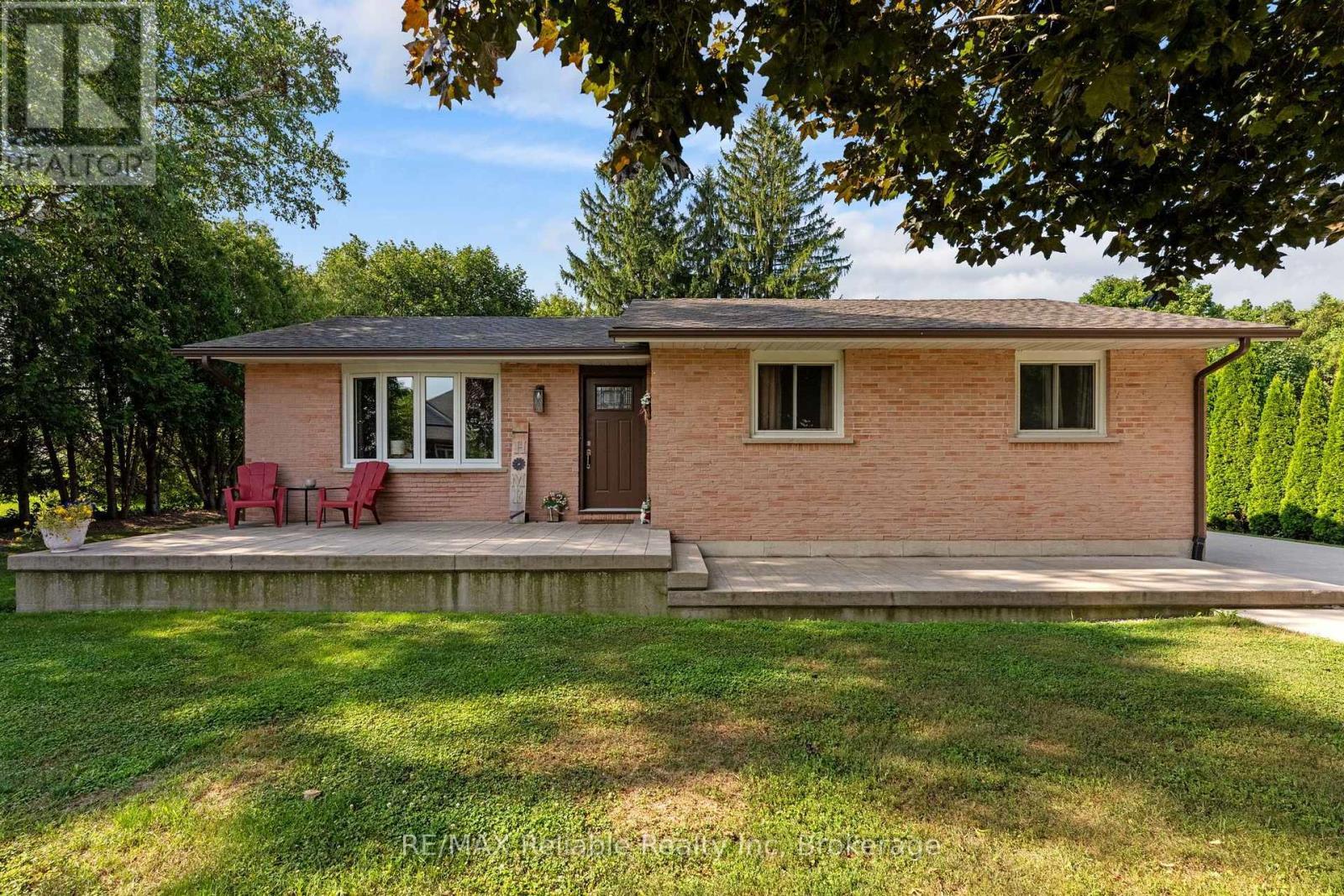 38823 Vienna Street, Bluewater (Stanley), ON