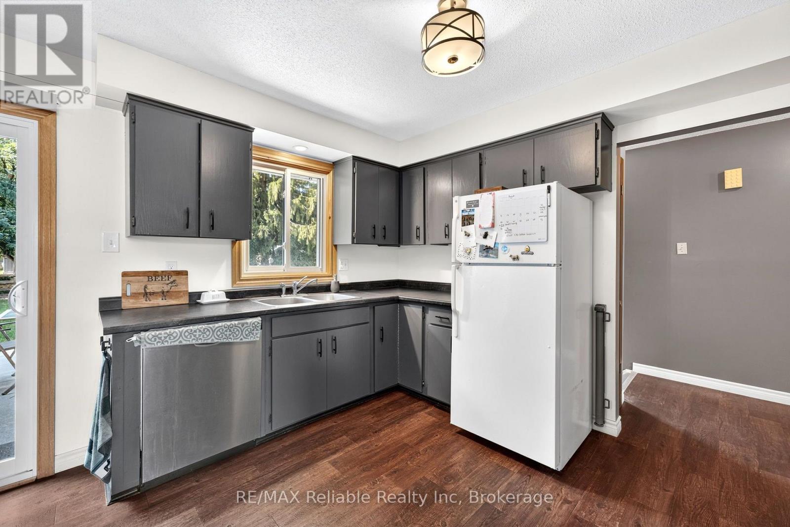 38823 Vienna Street, Bluewater (Stanley), ON