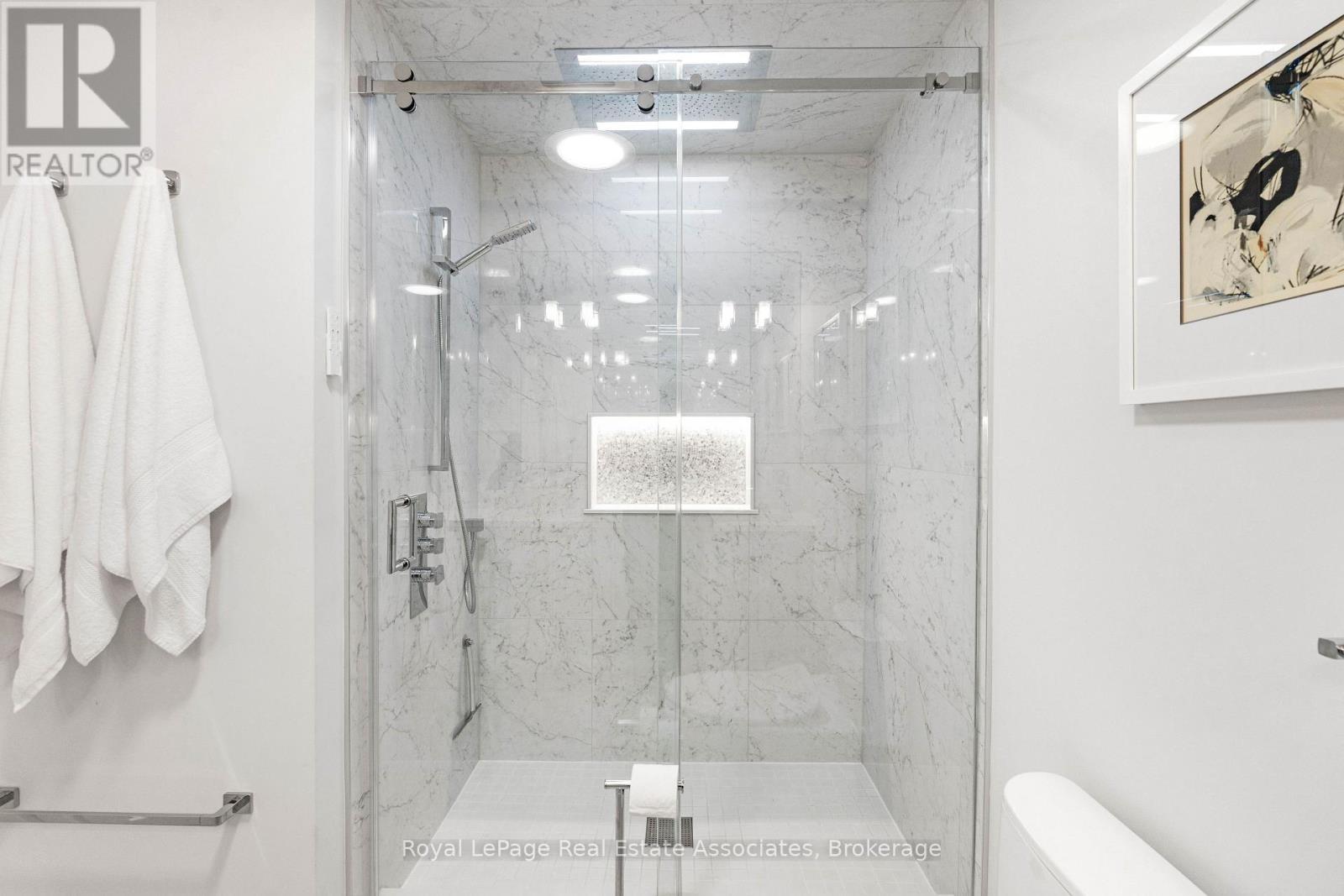 Primary En-suite - 29 - 3265 South Millway, Mississauga, ON