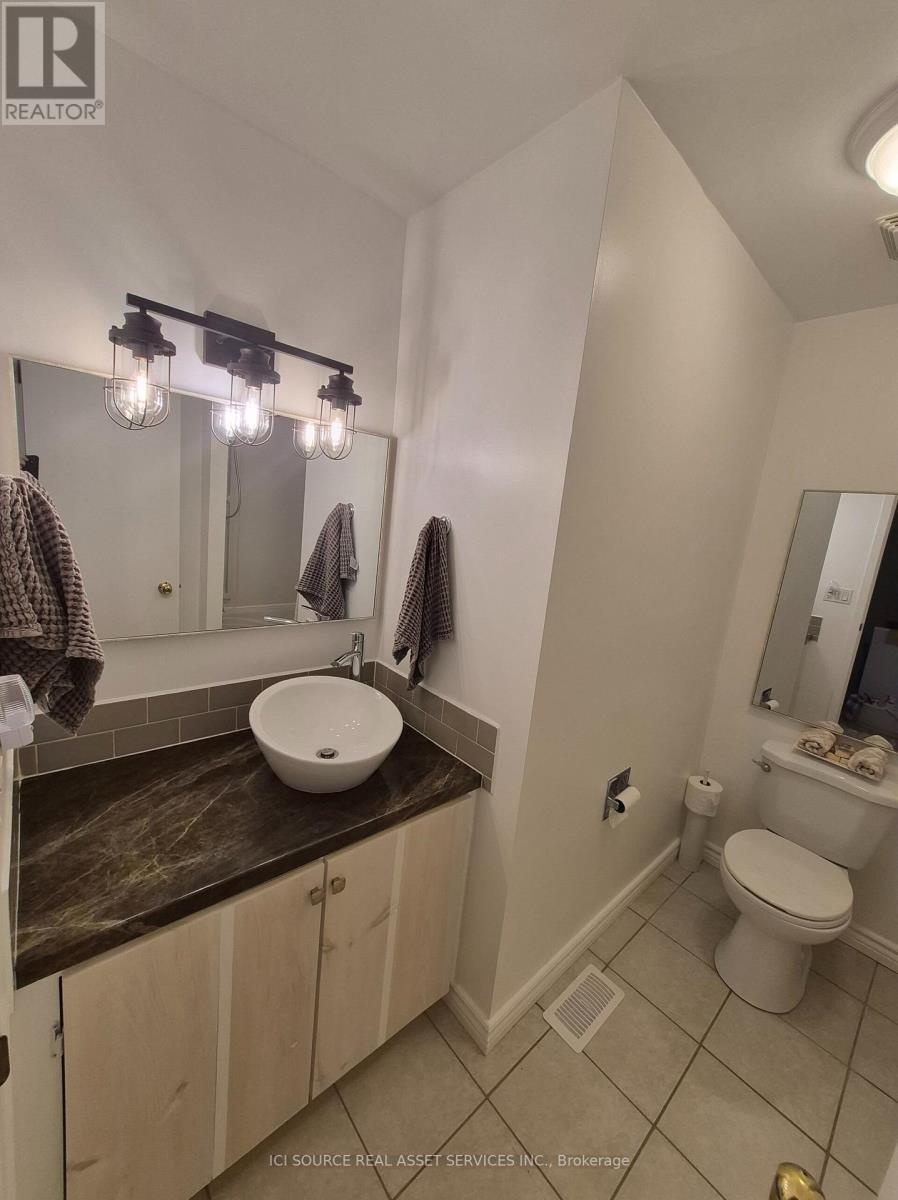 1576 Lassiter Terrace, Ottawa, ON