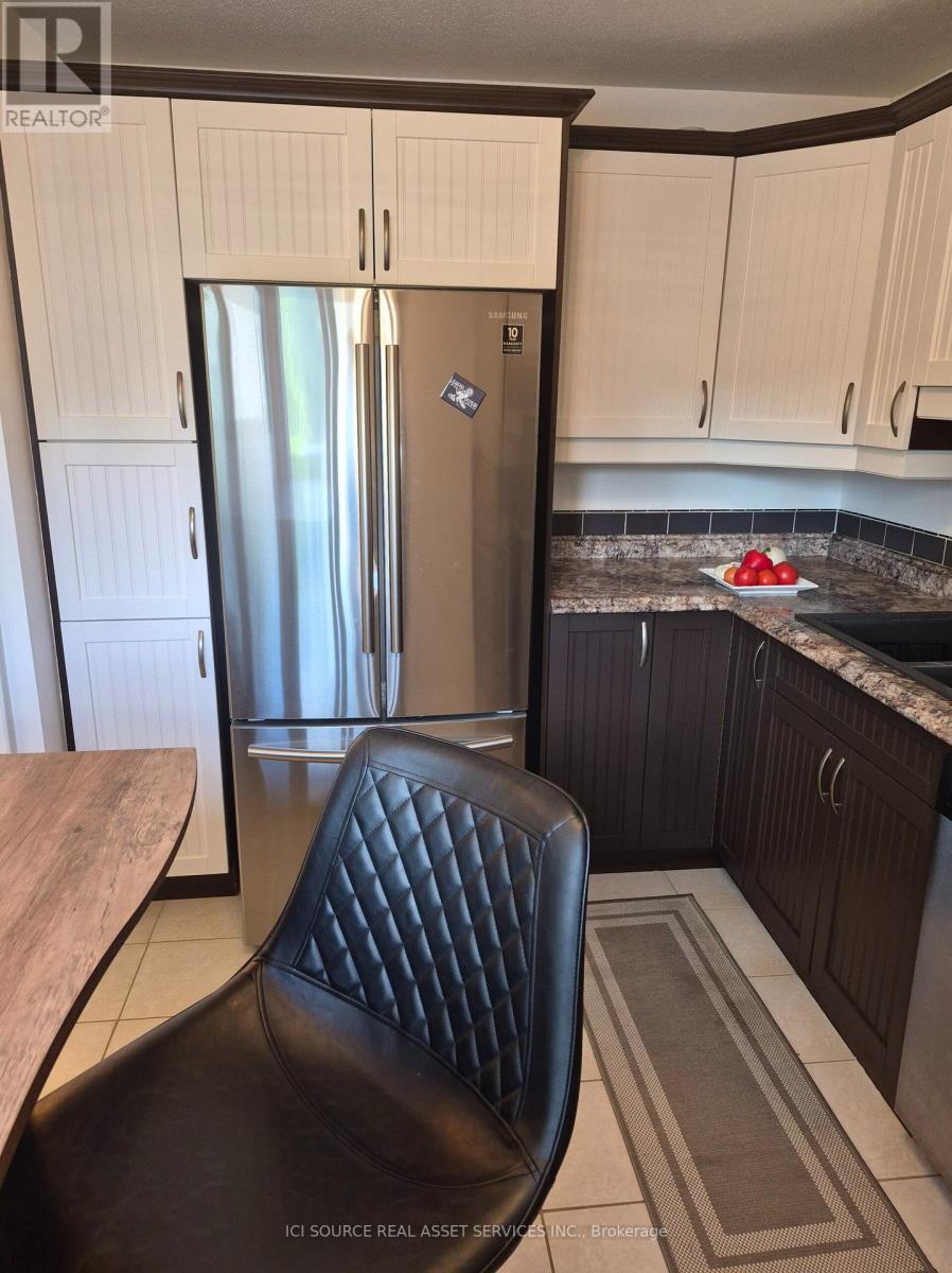 1576 Lassiter Terrace, Ottawa, ON
