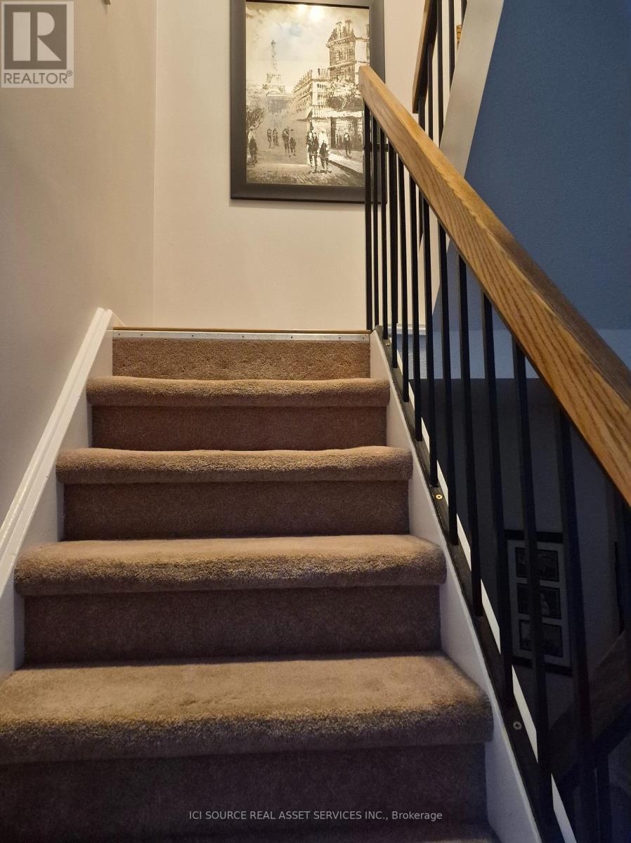 1576 Lassiter Terrace, Ottawa, ON