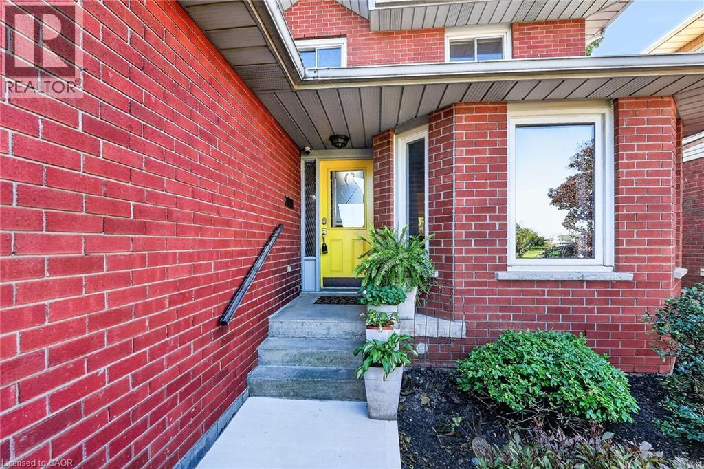 31 Princess Boulevard, Grimsby, ON