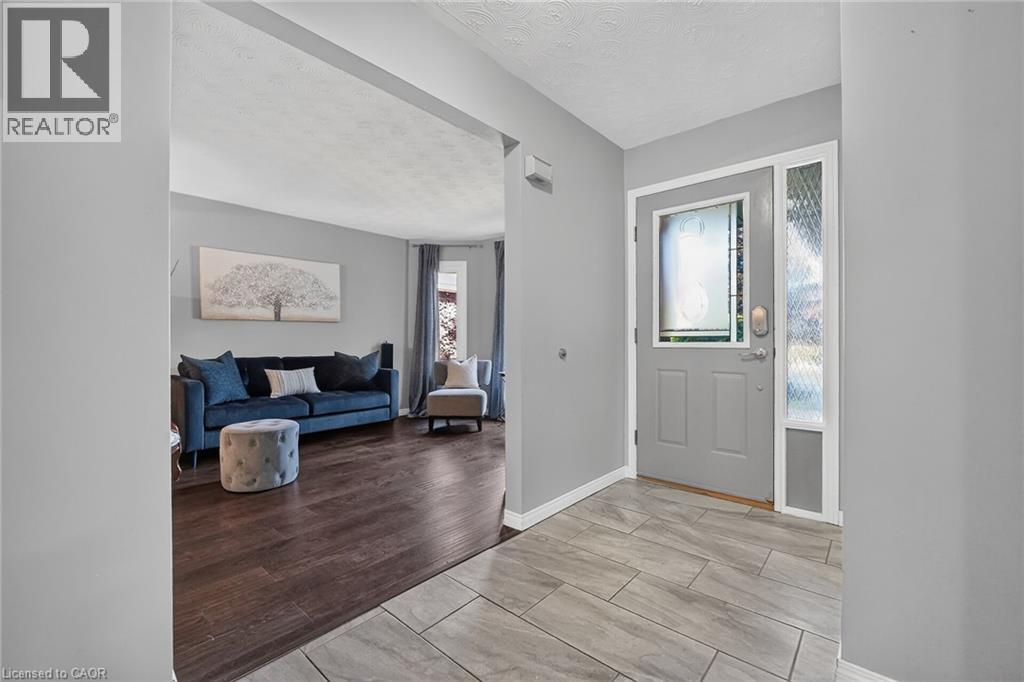 31 Princess Boulevard, Grimsby, ON
