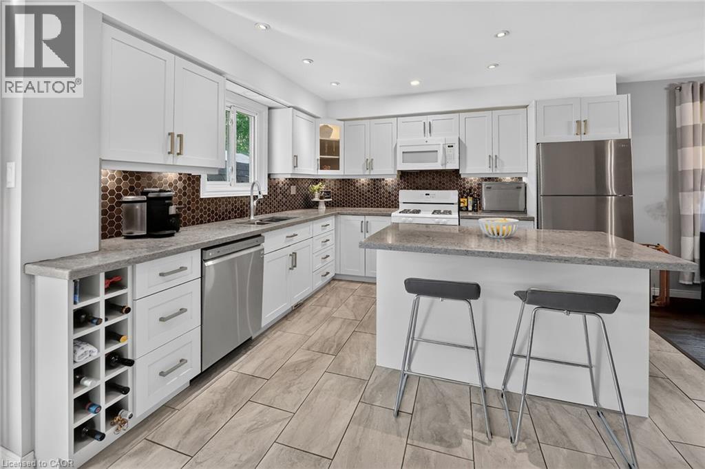 31 Princess Boulevard, Grimsby, ON