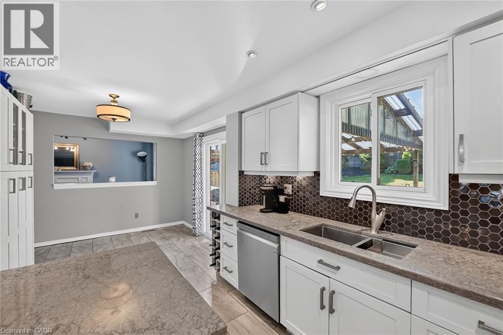 31 Princess Boulevard, Grimsby, ON