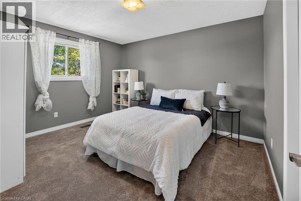 31 Princess Boulevard, Grimsby, ON