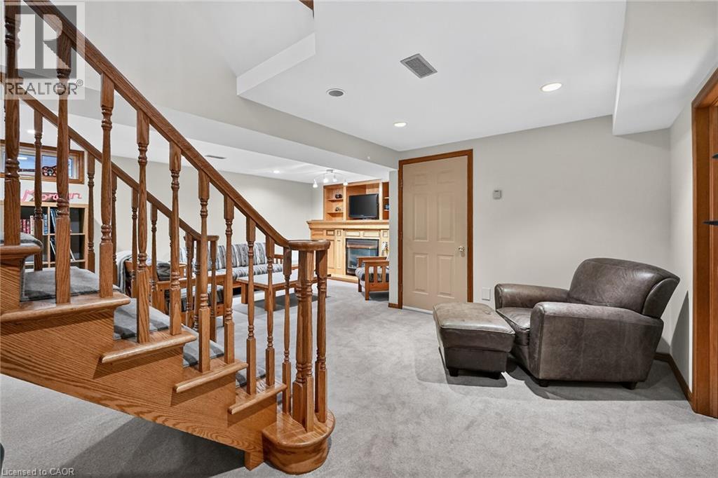 31 Princess Boulevard, Grimsby, ON