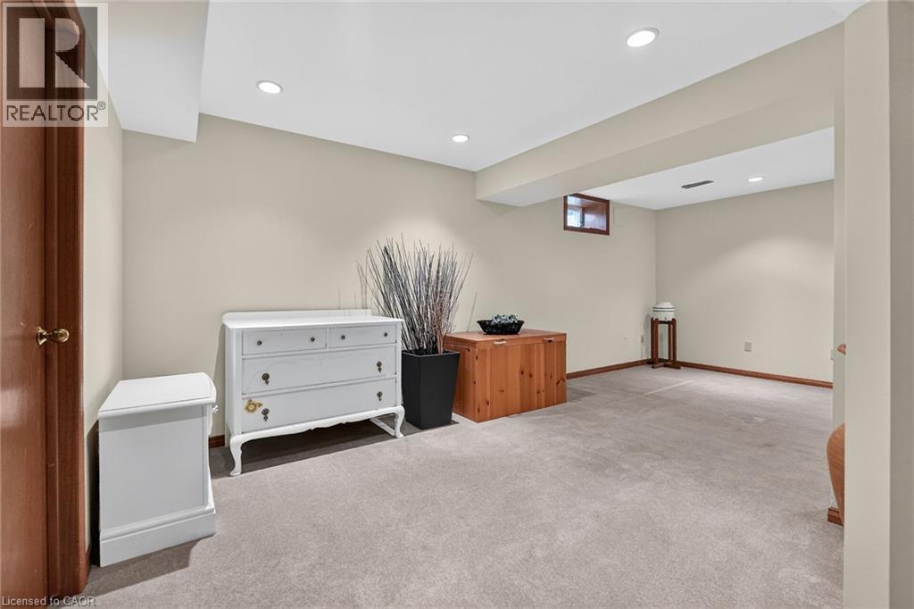 31 Princess Boulevard, Grimsby, ON