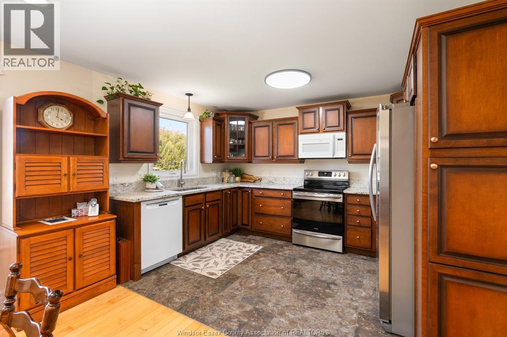 1642 Road 2 West, Kingsville, ON