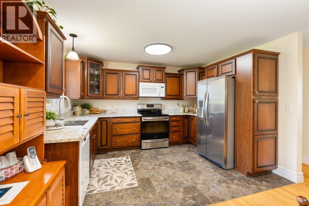 1642 Road 2 West, Kingsville, ON