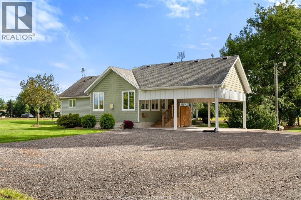 1642 Road 2 West, Kingsville, ON