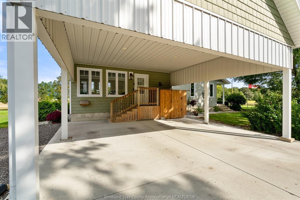 1642 Road 2 West, Kingsville, ON
