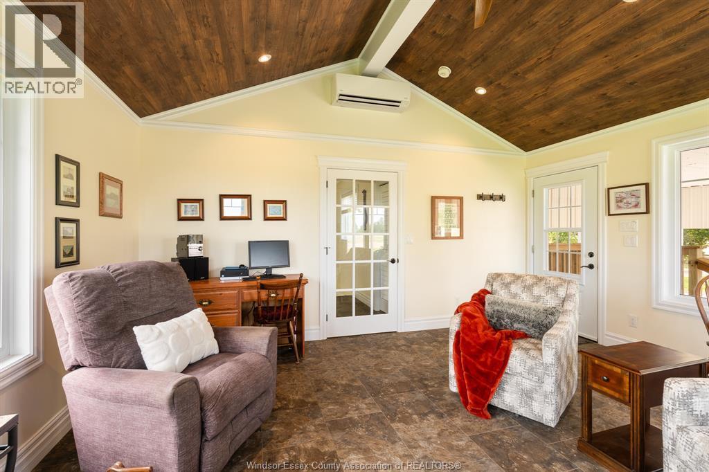 1642 Road 2 West, Kingsville, ON