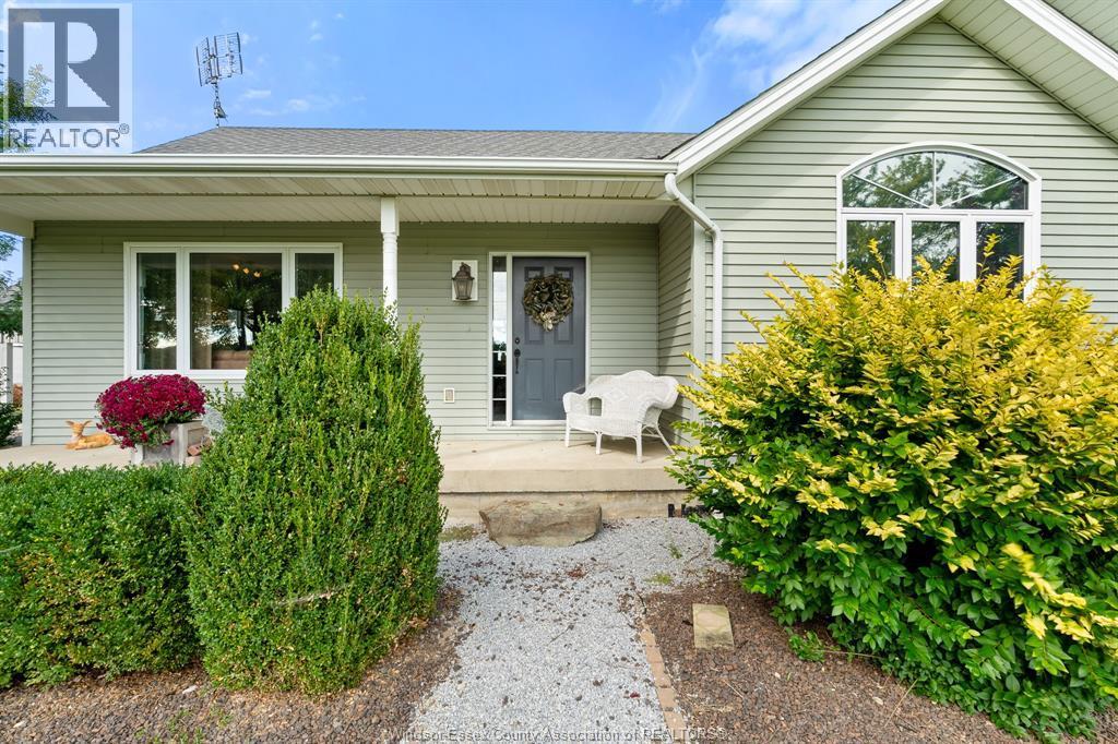 1642 Road 2 West, Kingsville, ON
