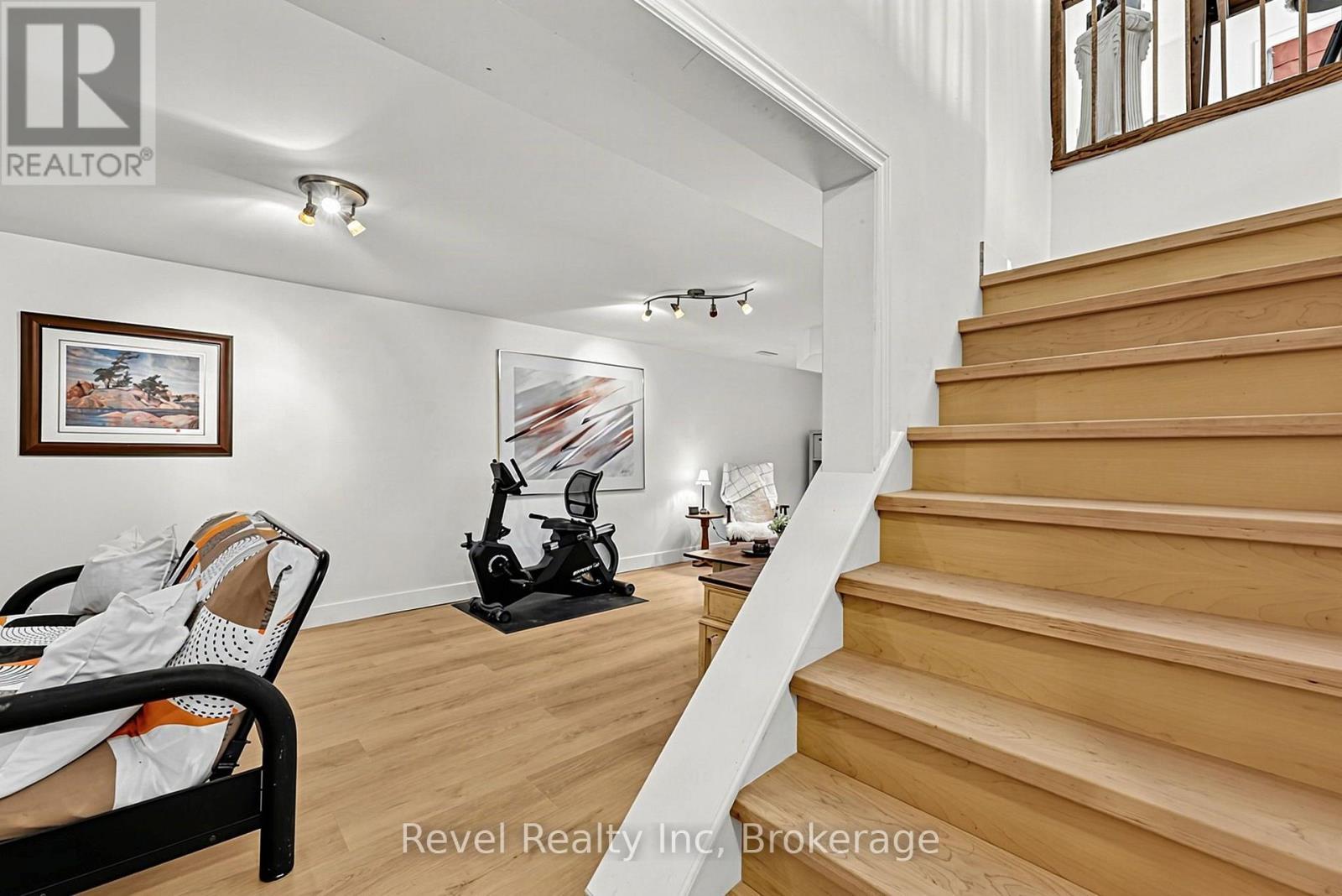 18 Rue Vanier Road, Tiny (Lafontaine), ON