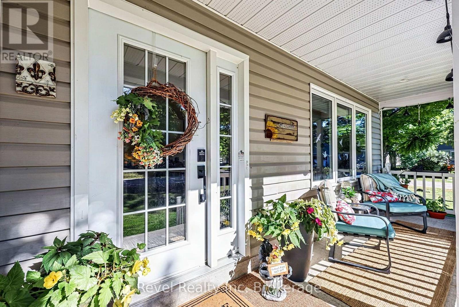 18 Rue Vanier Road, Tiny (Lafontaine), ON