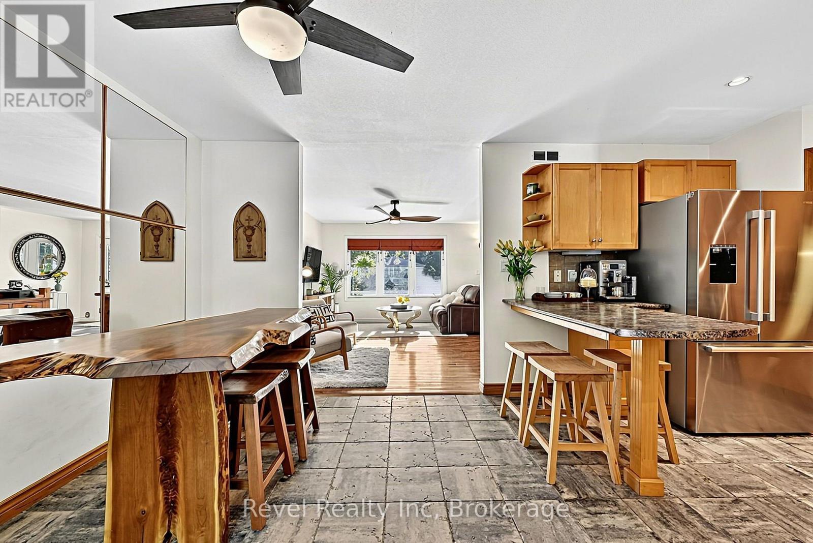 18 Rue Vanier Road, Tiny (Lafontaine), ON