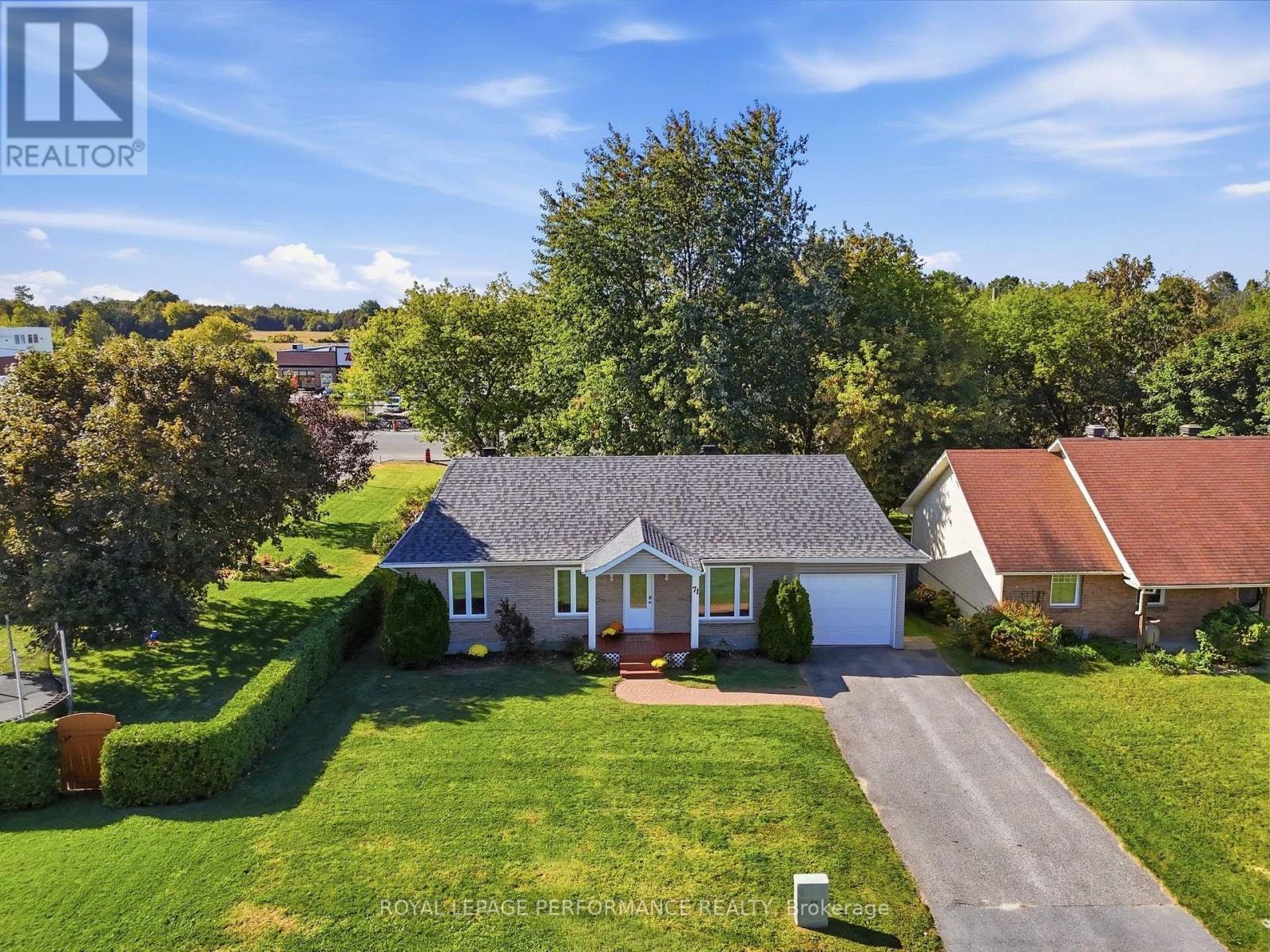 71 Stephens Street, Champlain, ON