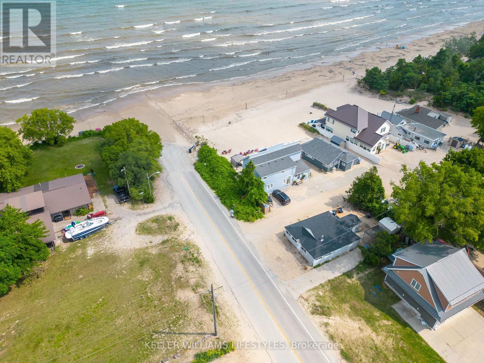 6371 Cottage Way Lane, Lambton Shores, ON