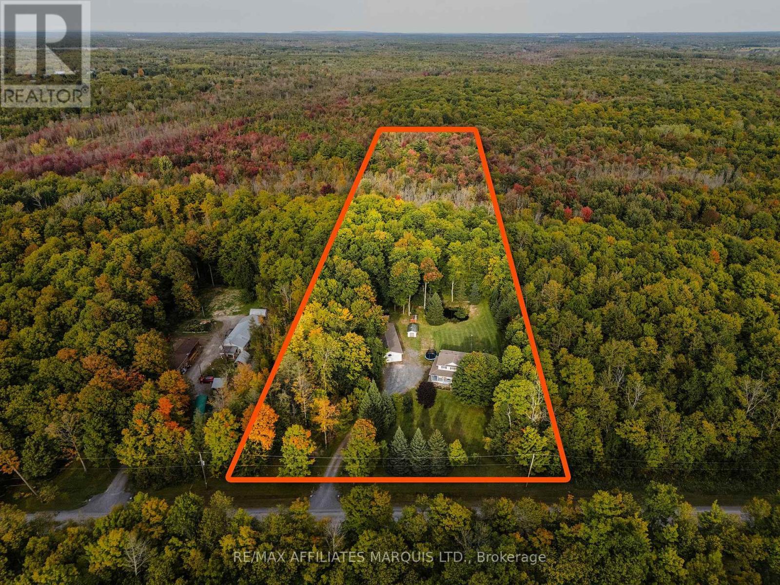 Lot lines approximate only - 3993 Chapel Road, South Glengarry, ON