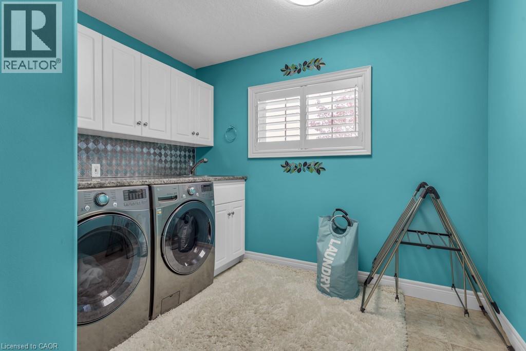 211 Terrace Wood Crescent, Kitchener, ON