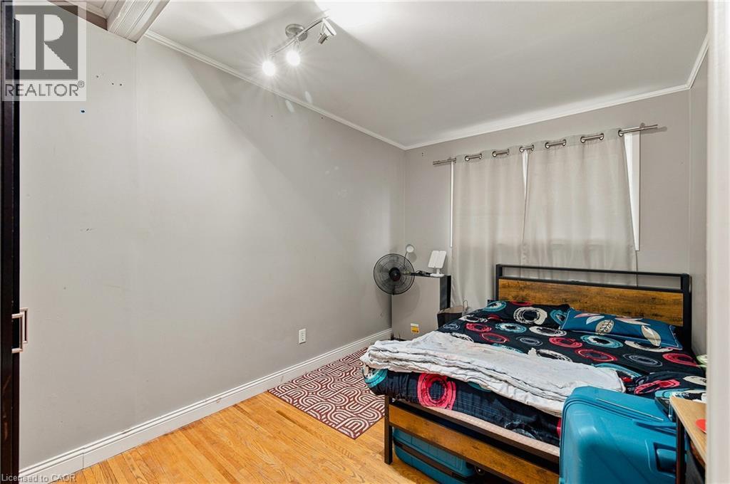 56 Ashbury Avenue, London, ON