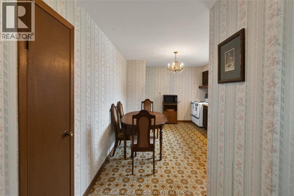 524 Dora Drive, Wallaceburg, ON
