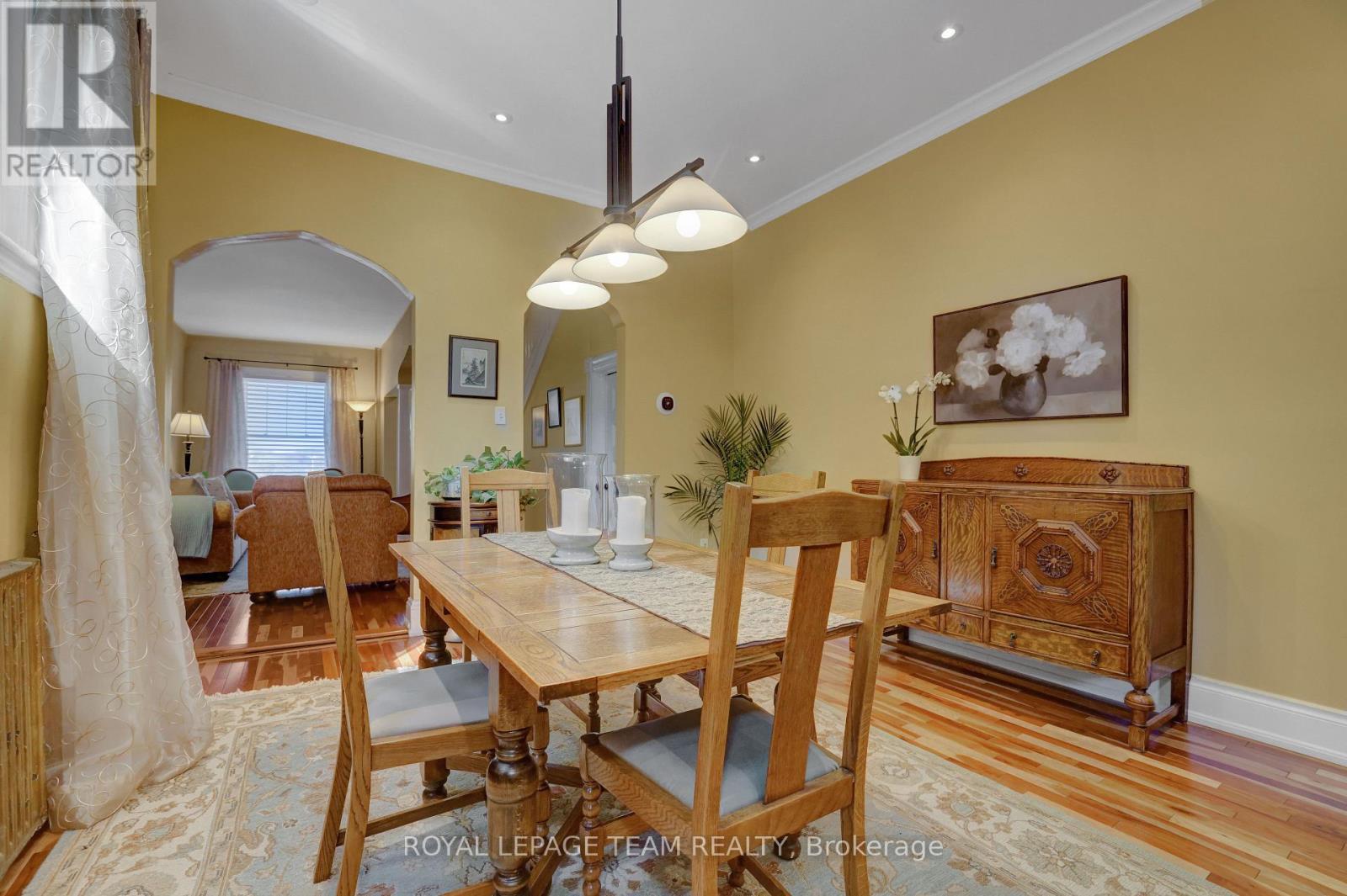 504 Clarence Street E, Ottawa, ON