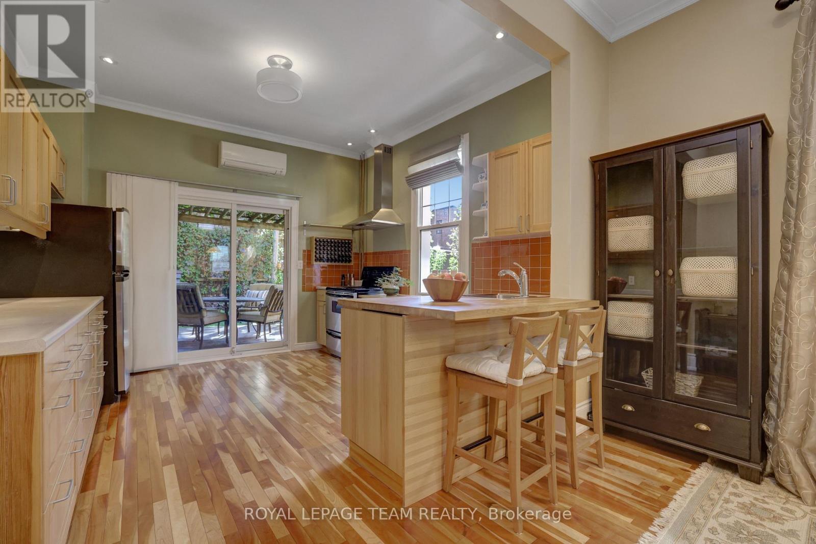 504 Clarence Street E, Ottawa, ON