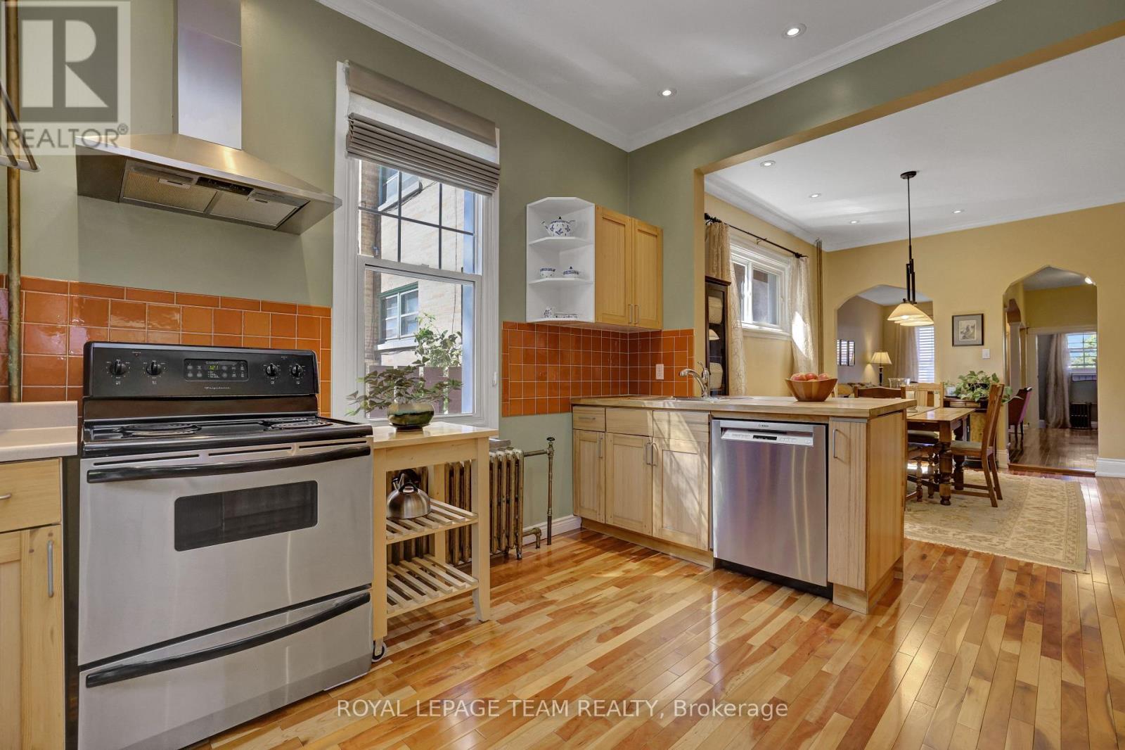 504 Clarence Street E, Ottawa, ON