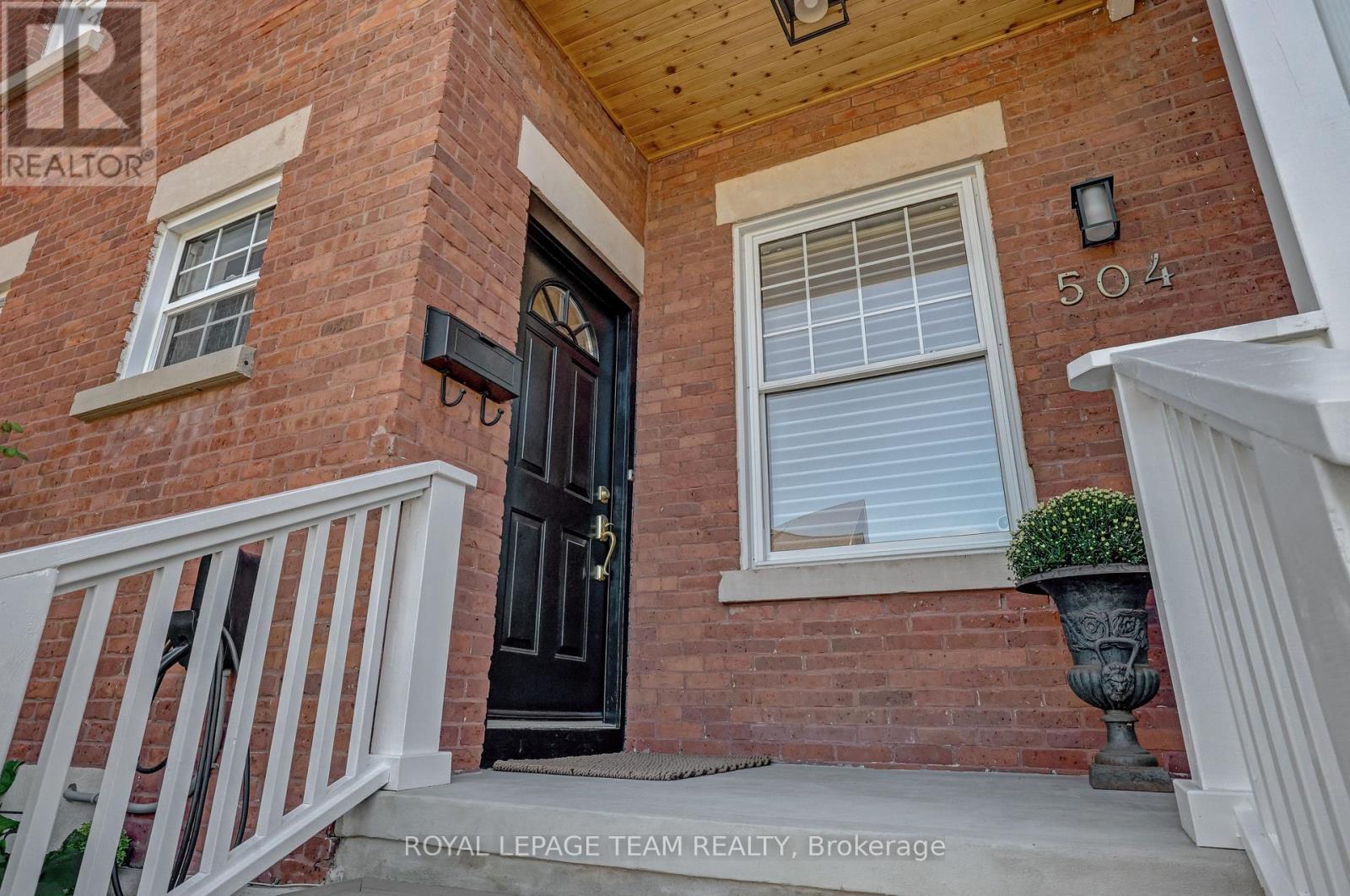 504 Clarence Street E, Ottawa, ON