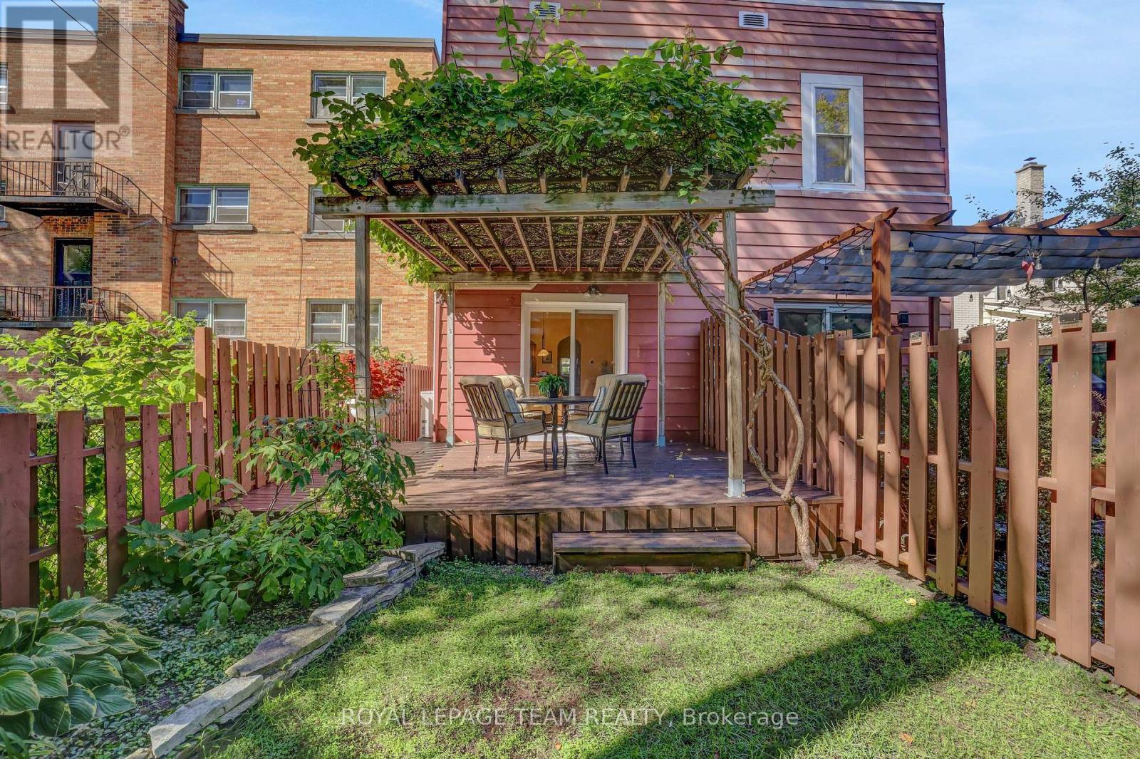504 Clarence Street E, Ottawa, ON