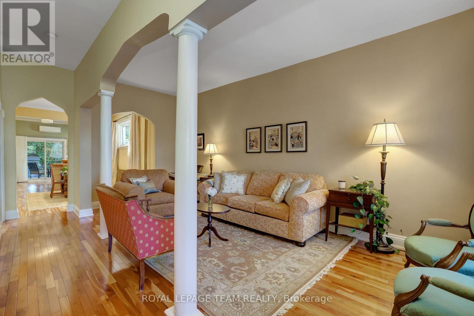 504 Clarence Street E, Ottawa, ON