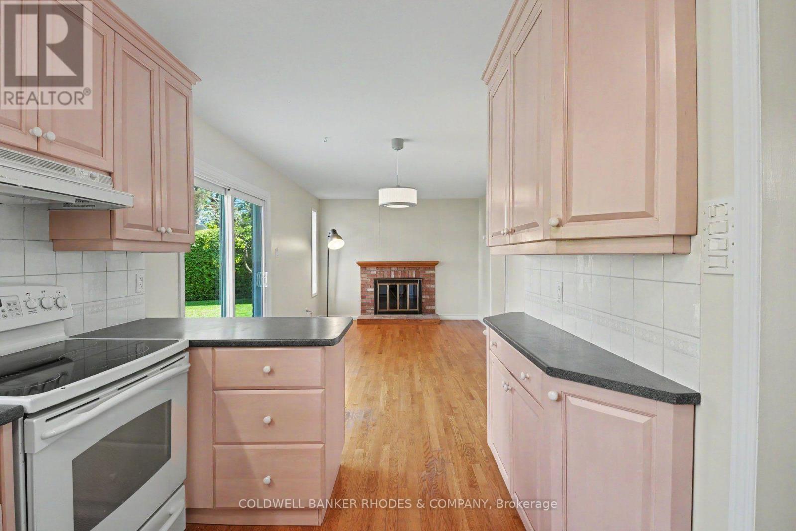 659 Ingram Crescent, Ottawa, ON