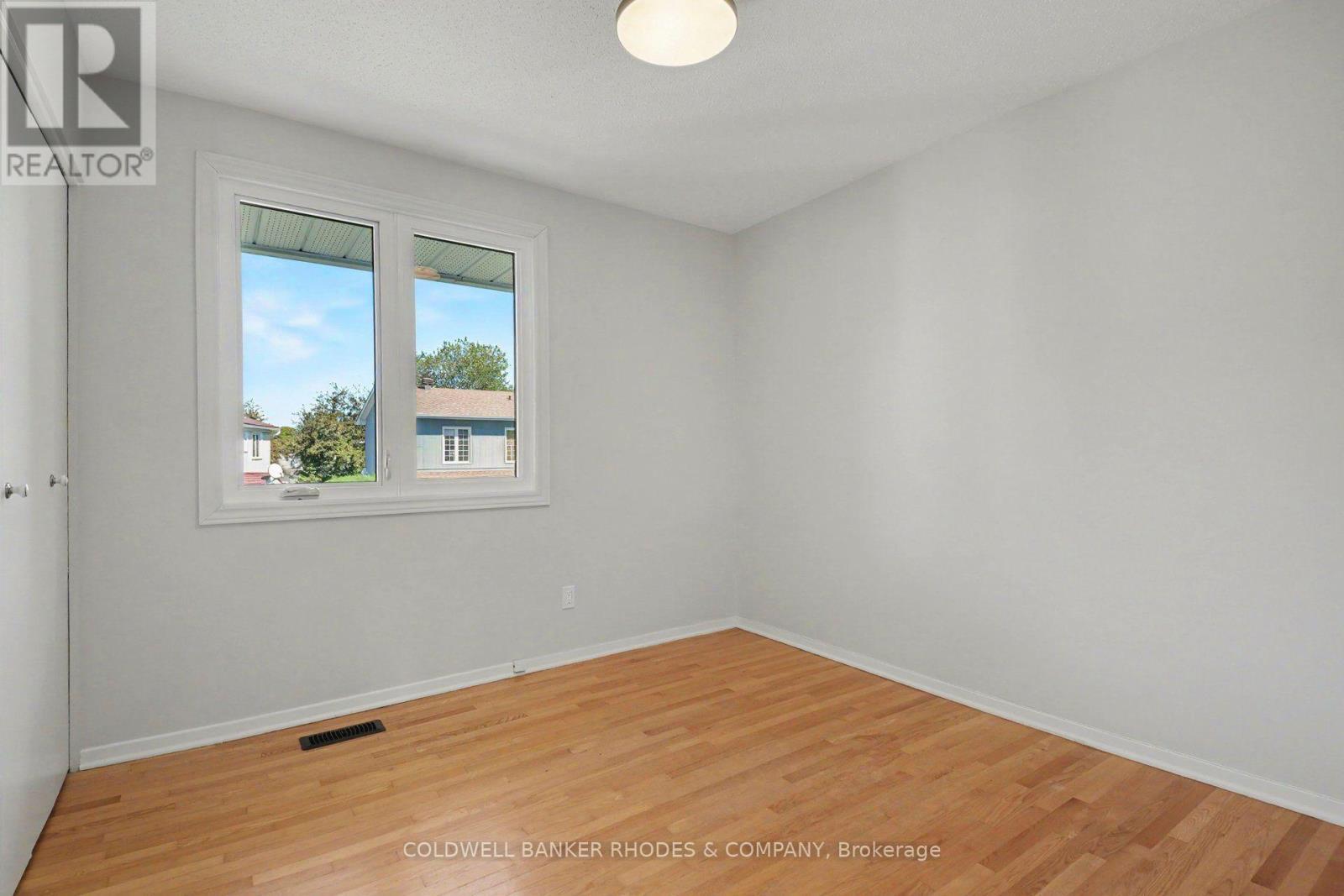 659 Ingram Crescent, Ottawa, ON
