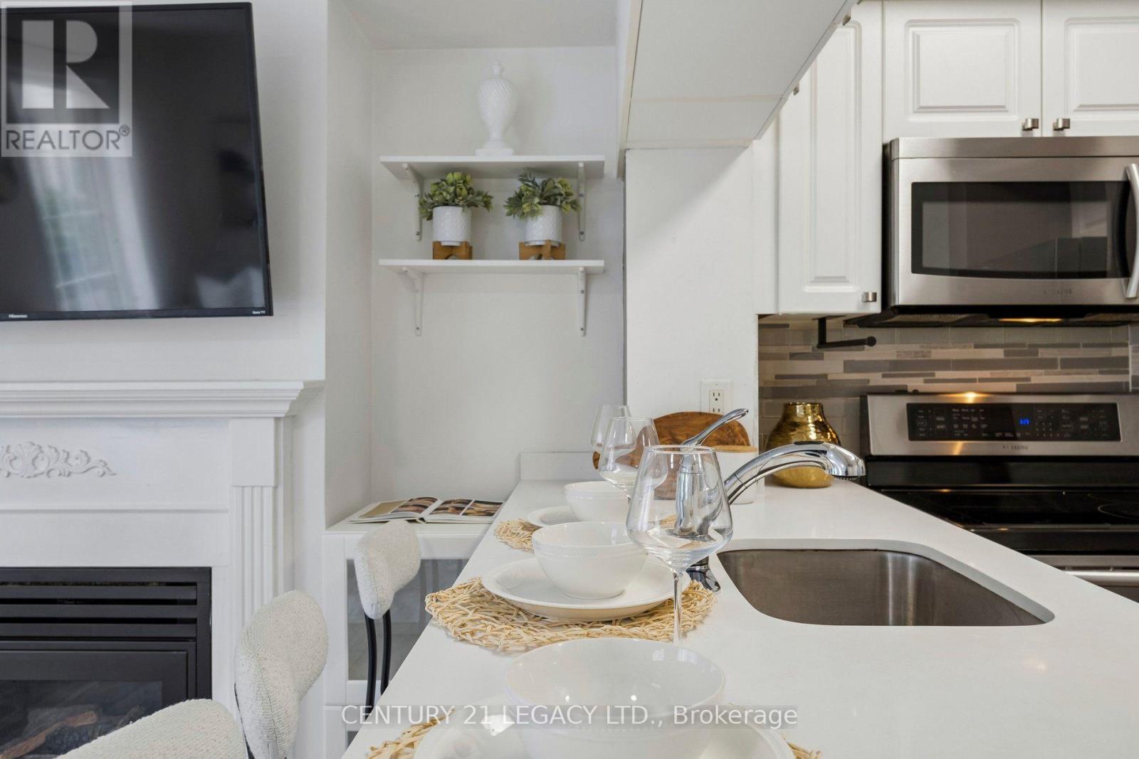 659 - 3 Everson Drive, Toronto, ON