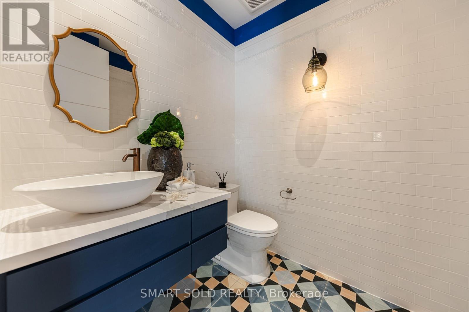 231 Hounslow Avenue, Toronto, ON