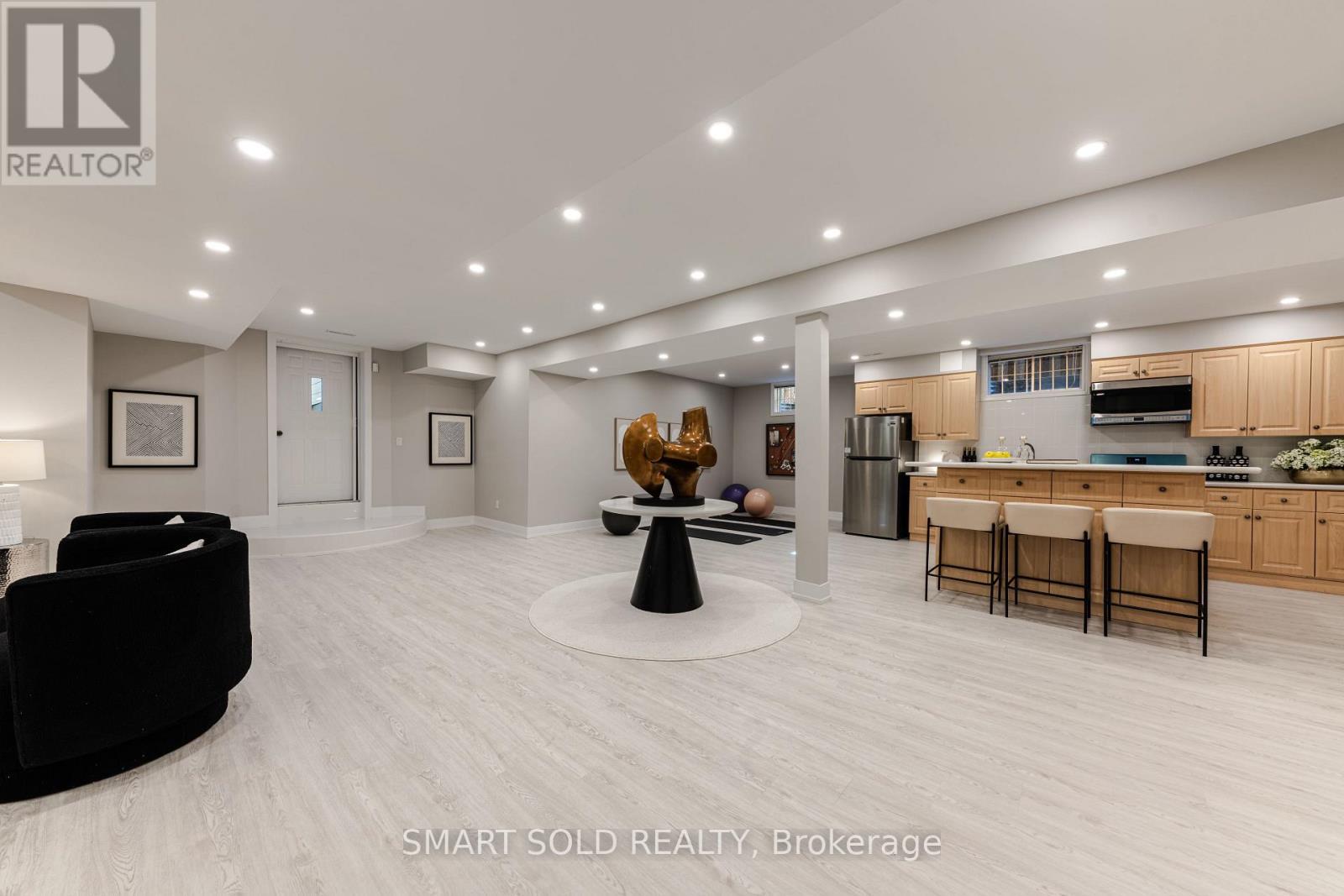 231 Hounslow Avenue, Toronto, ON