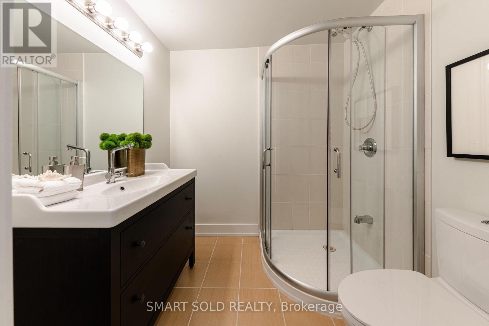 231 Hounslow Avenue, Toronto, ON