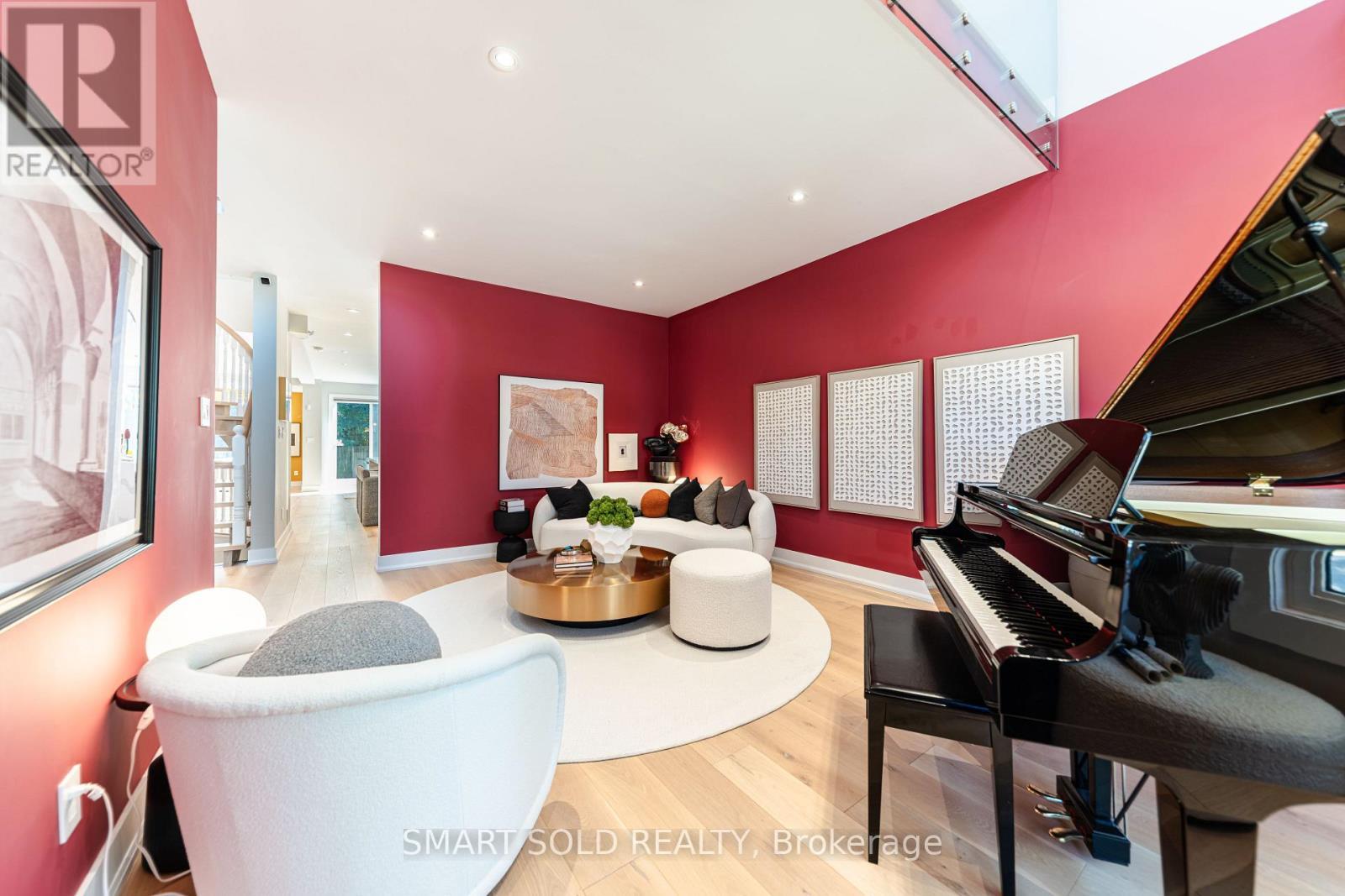 231 Hounslow Avenue, Toronto, ON