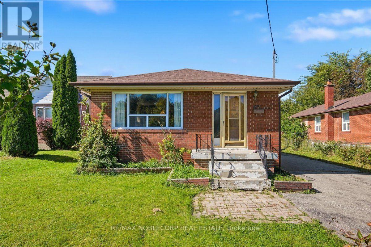 66 Gooderham Drive, Toronto, ON