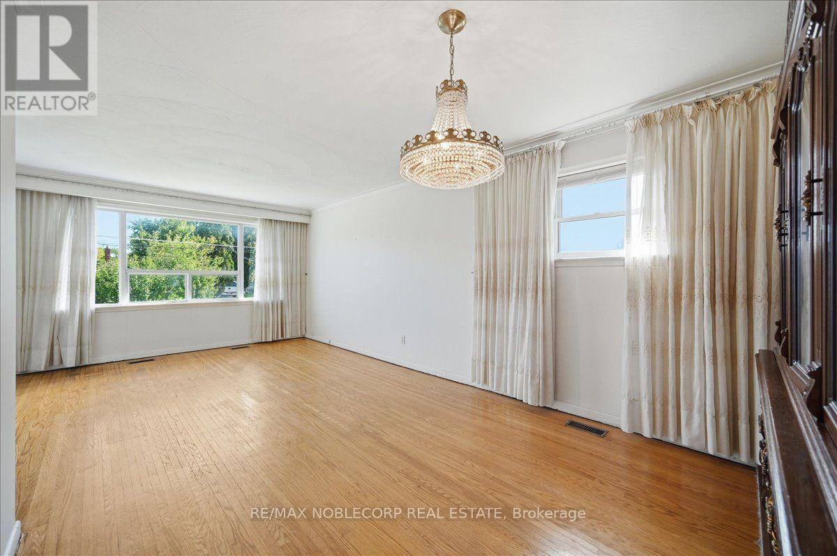 66 Gooderham Drive, Toronto, ON