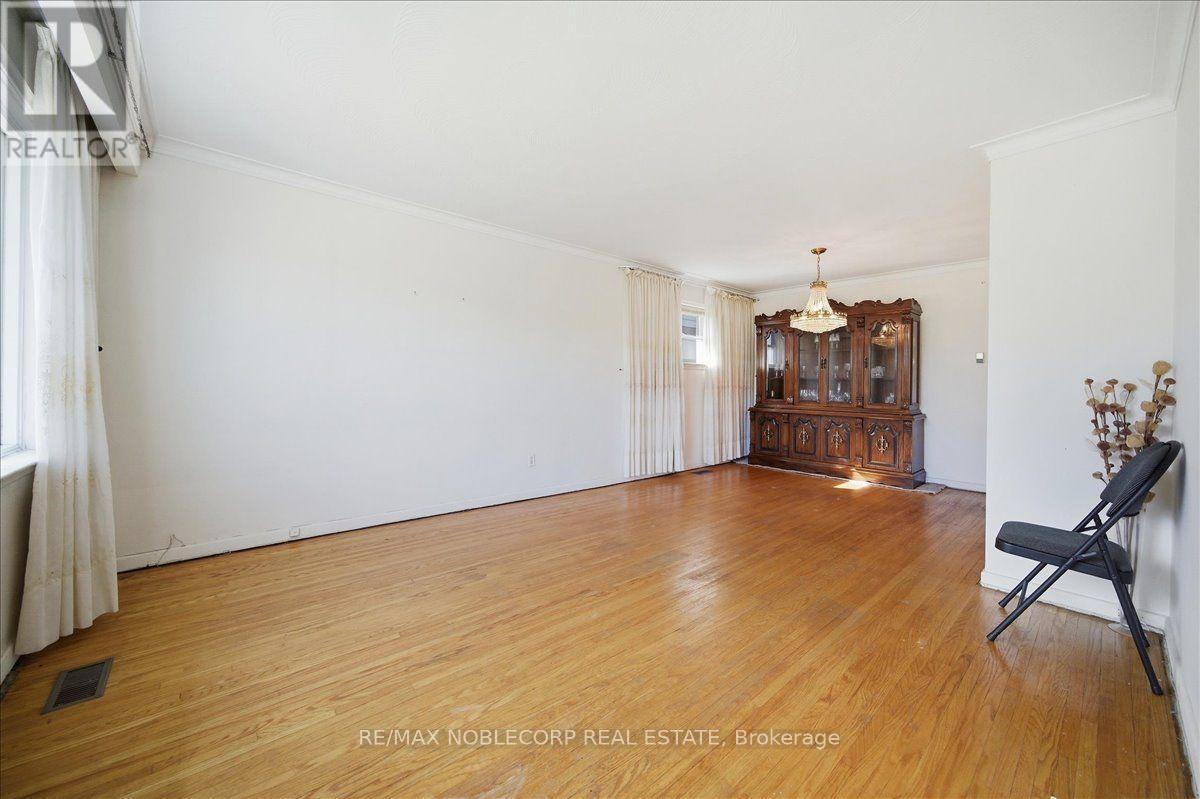 66 Gooderham Drive, Toronto, ON