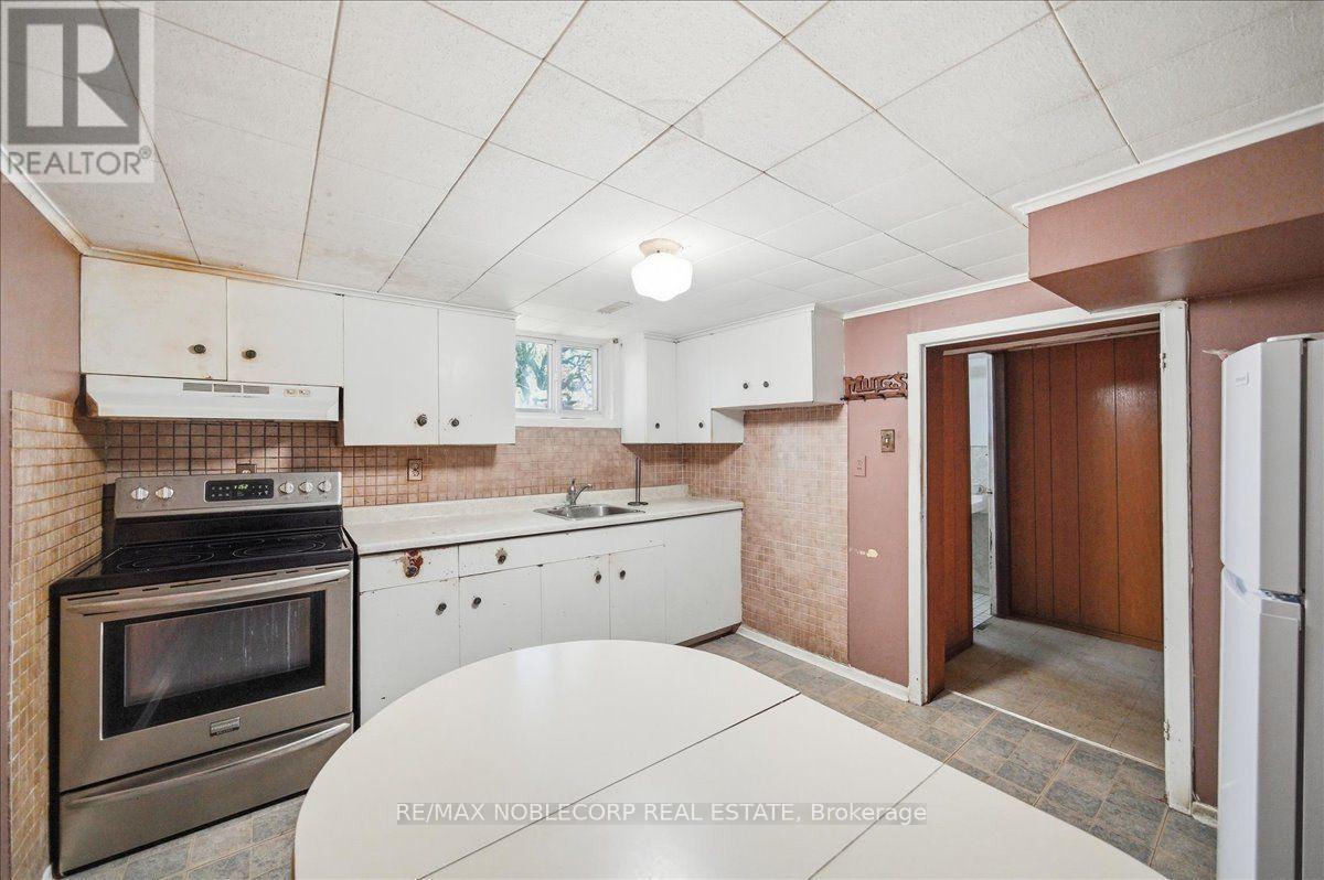 66 Gooderham Drive, Toronto, ON