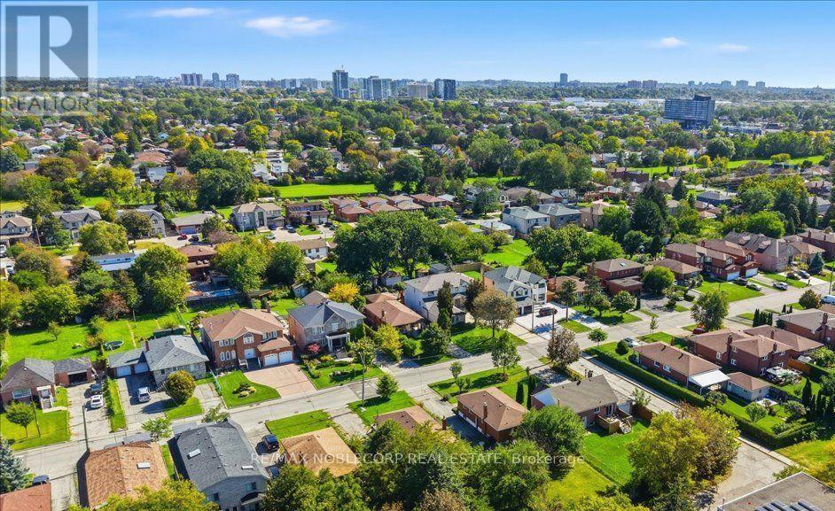 66 Gooderham Drive, Toronto, ON