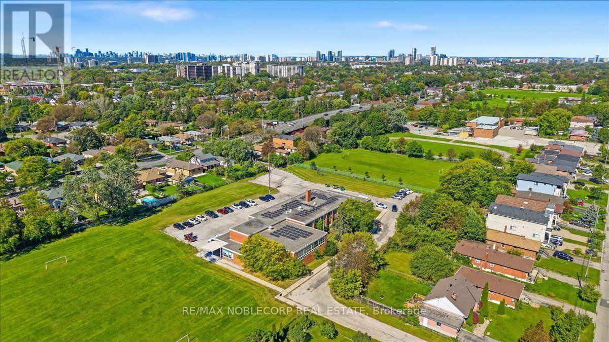 66 Gooderham Drive, Toronto, ON