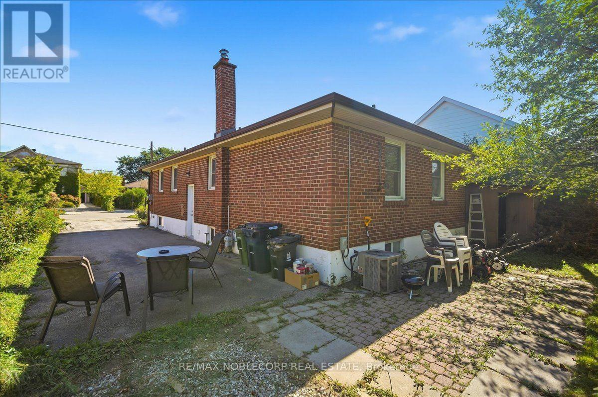 66 Gooderham Drive, Toronto, ON