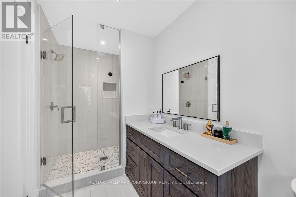 Ensuite Bathroom - 668 Florence Road, Innisfil, ON