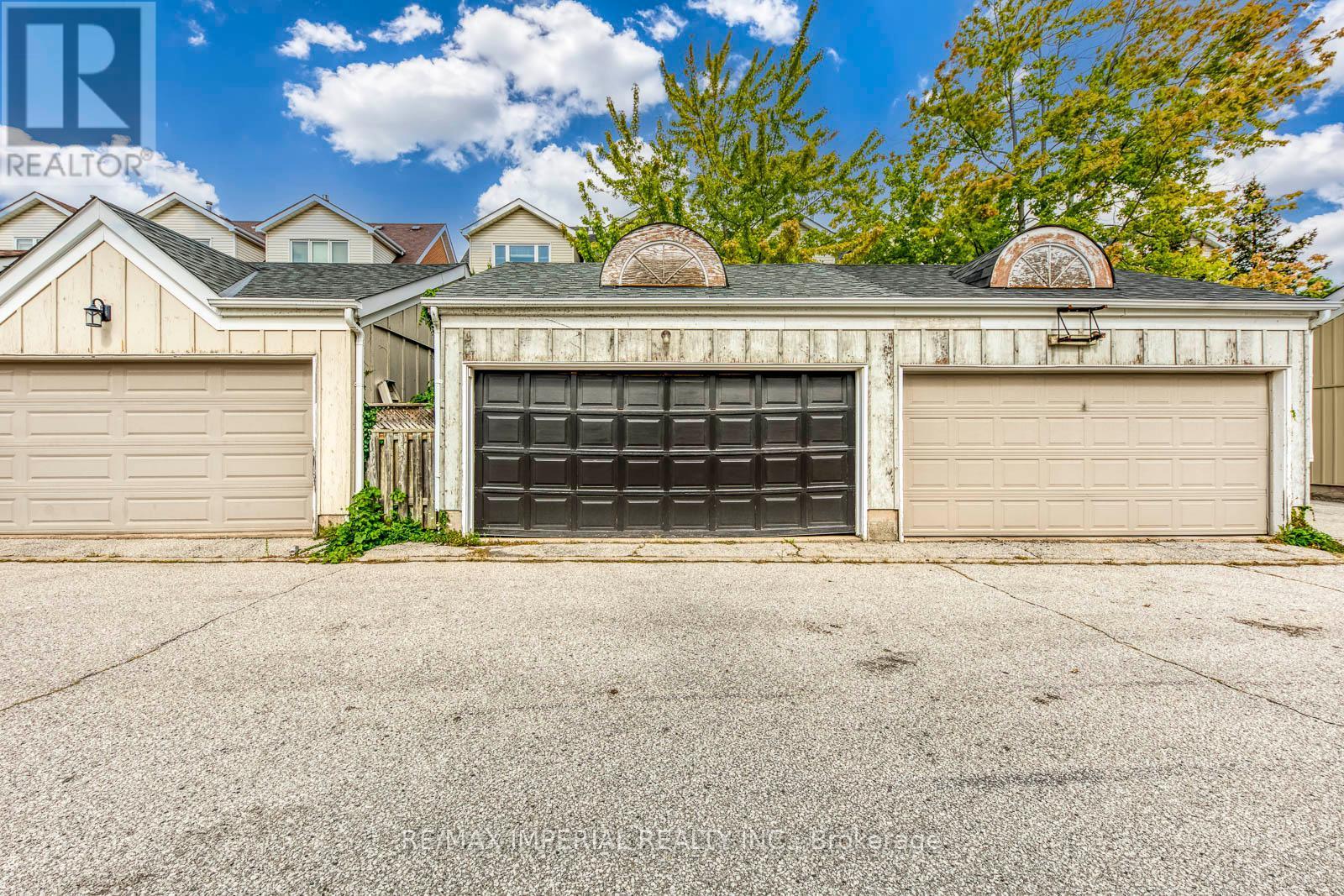 20 The Greenery, Oakville, ON